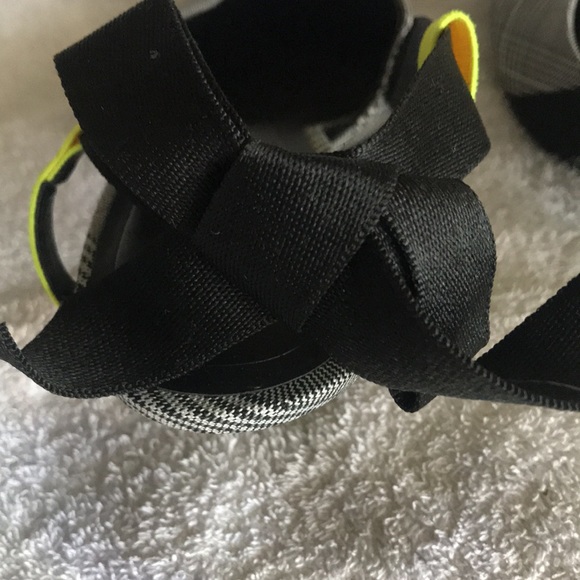 Zara pattern sling back heels - Picture 5 of 8